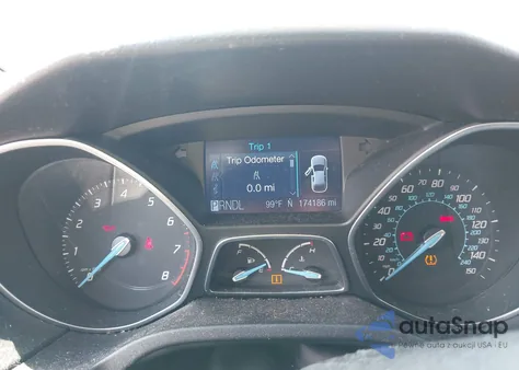 2012 Ford Focus Se z USA, uszkodzony, nr VIN 1FAHP3K28CL306676